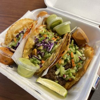 Machetes Gourmet - Lunch with three tacos - Tacos Near Me - Denver, Colorado
