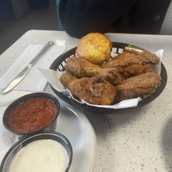 Lucky Wishbone - 5 piece chicken - Burgers Near Me - Anchorage, Alaska