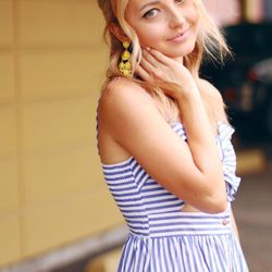 Alchemy Beauty - @modaprints is a fashion and beauty blogger based in Denver. She only gets tanned by Alchemy Beauty for her photoshoots!