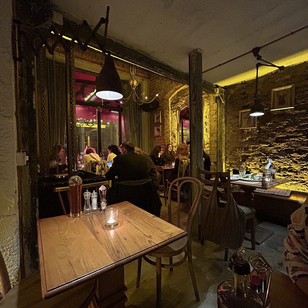 49 Çukurcuma - Pizza Near Me - Istanbul, 34