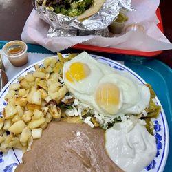 Chismosa's Taco House Too - Chilaquiles breakfast plate