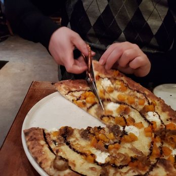 Firehouse Restaurant - Pizza Near Me - Portland, Oregon