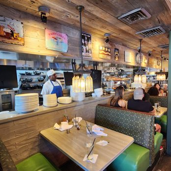 Gary Rack’s Farmhouse Kitchen - Bars Near Me - Delray Beach, Florida
