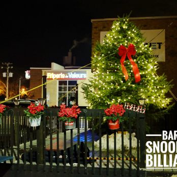 Snooker Bar-Billard - a decorated christmas tree - Pool Halls Near Me - Montreal, Quebec Snooker Bar-Billard - a decorated christmas tree - Pool Halls Near Me - Montreal, Quebec