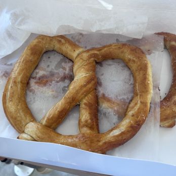 Peachey's Baking - Pretzels - Food Trucks Near Me - Sarasota, Florida