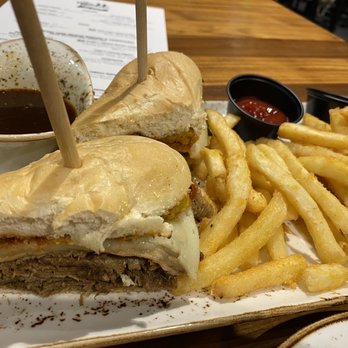 The Brew Brothers Tap House - Smoked brisket sandwich, meat so thinly sliced with no smoked flavor or smoked colored at all - Brewpubs Near Me - Laughlin, Nevada