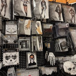 Spirit Halloween