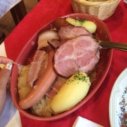 Auberge du Lac - Choucroute!!! Excellente et très très copieuse
