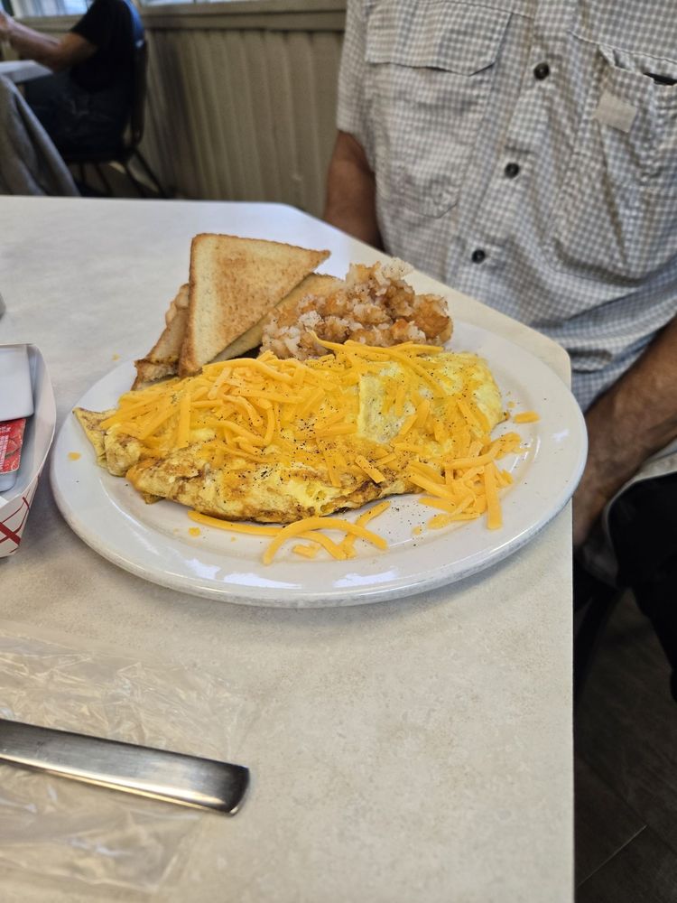 Angelina County Airport Cafe Logo