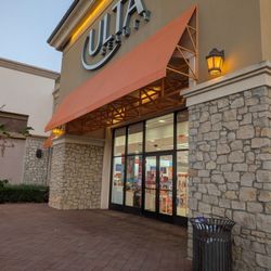 Ulta Beauty - Outside