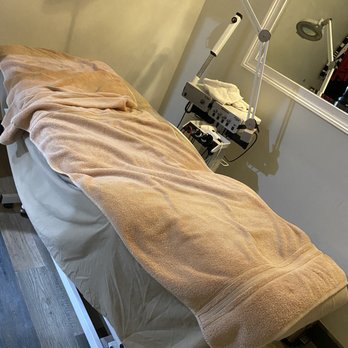 Area One Nail Spa - Table for waxing someone layer in before me! Absolutely disrespectful and disgusting! - Nail Salons Near Me - Corona, California