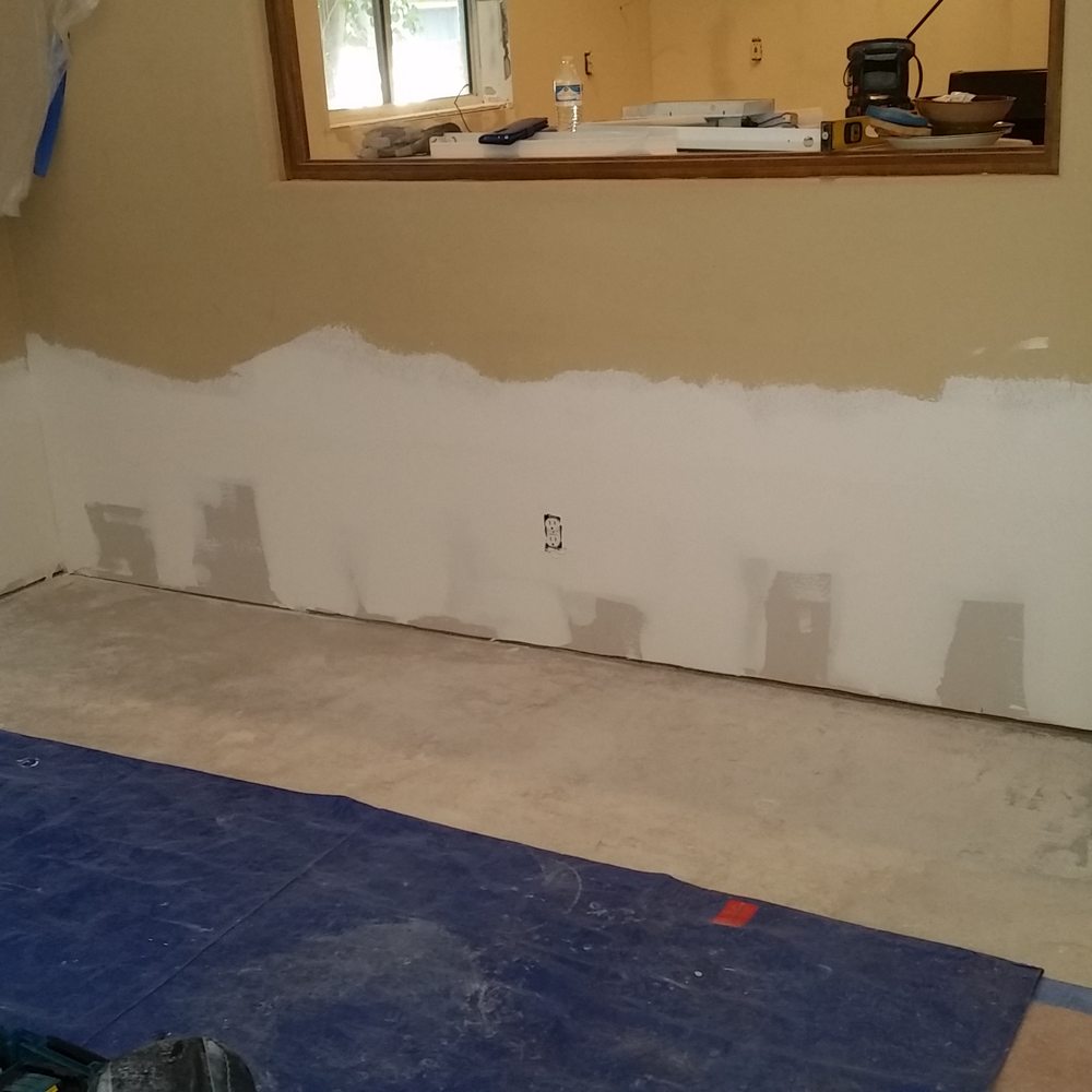 MasterPlan Construction - Drywall repair in family room - General Contractors Near Me MasterPlan Construction - Drywall repair in family room - General Contractors Near Me