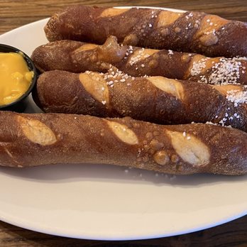 Celtic Corner - Bavarian Pretzel - Irish Pub Near Me - Hawthorne, New Jersey
