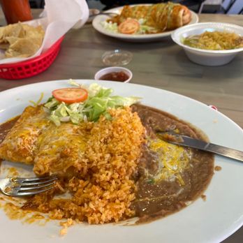 Los Altenos - Chicken enchiladas - Mexican Near Me - Flagstaff, Arizona Los Altenos - Chicken enchiladas - Mexican Near Me - Flagstaff, Arizona