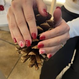 Gel-X Christmas Manicure