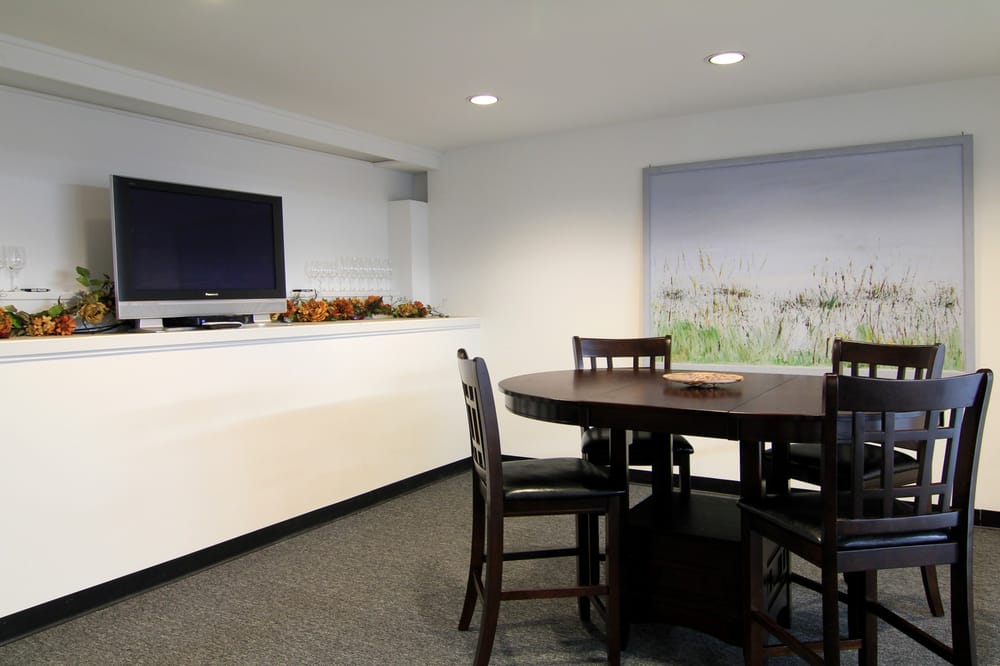 CHILLED WINE STORAGE Updated May 2024 Request a Quote 11 Photos 2431 Bartlett St