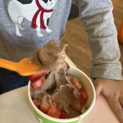 Orange Leaf Frozen Yogurt