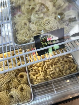 Tuscan Hen Market by null