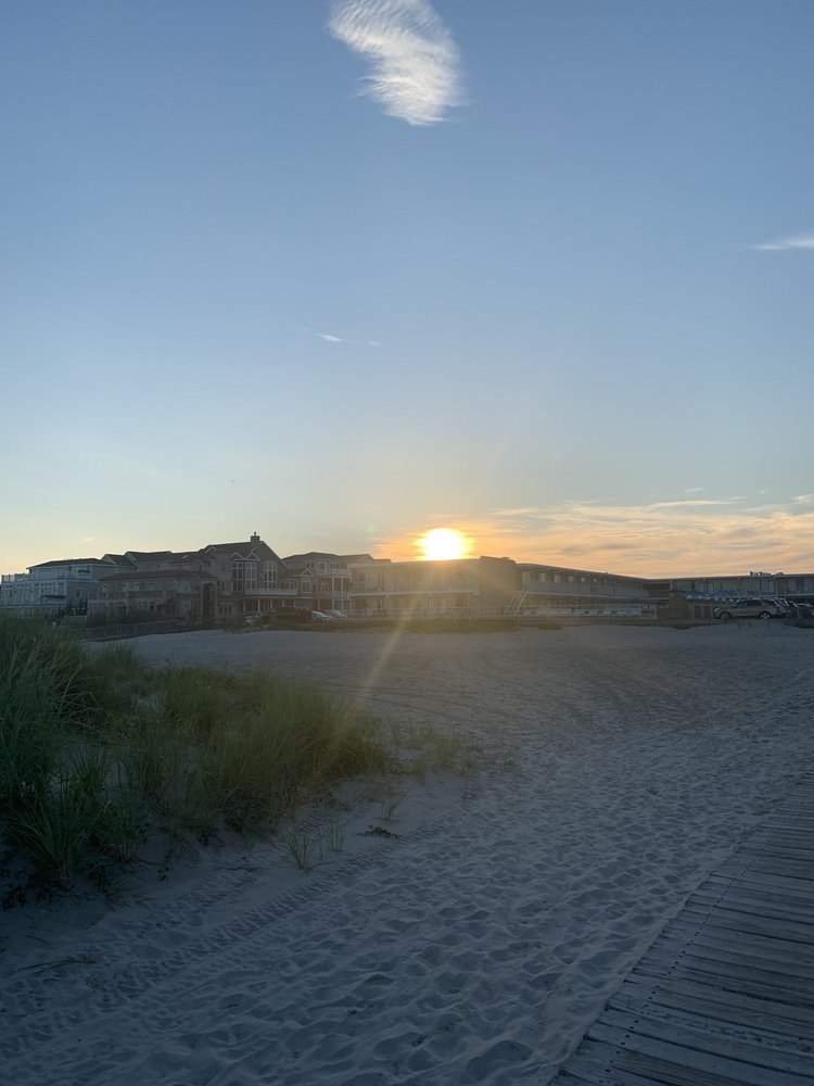 WILDWOOD CREST BEACH Updated May 2024 14 Photos 498 E Pittsburgh