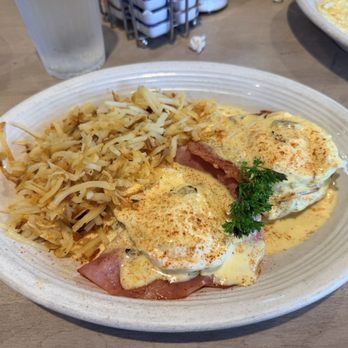 The Pantry Dos - Eggs Benedict - American Near Me - Santa Fe, New Mexico The Pantry Dos - Eggs Benedict - American Near Me - Santa Fe, New Mexico