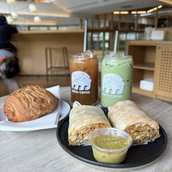 Verve Coffee Roasters - Breakfast burrito and matcha latte