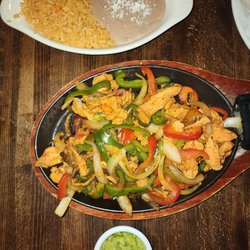 Chapala Mexican Cuisine - Chicken fajitas with rice and beans