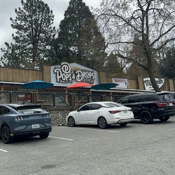 Apple Annie's - Front of parking lot - Bakeries Near Me - Oak Glen, California Apple Annie's - Front of parking lot - Bakeries Near Me - Oak Glen, California