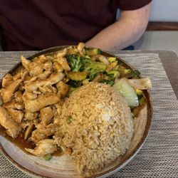 Sumo Sushi & Hibachi - Chicken hibachi dinner