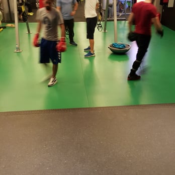 Mac Fit - Gyms Near Me - Bursa, 16
