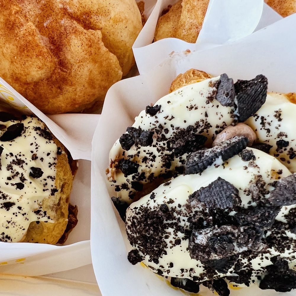Beard Papa's Castro Valley - Oreo cookie - Desserts Near Me - Castro Valley, California Beard Papa's Castro Valley - Oreo cookie - Desserts Near Me - Castro Valley, California