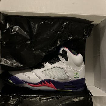 thrift stores that sell jordans near me