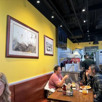 Eggs 'n Things - American Near Me - Kapolei, Hawaii