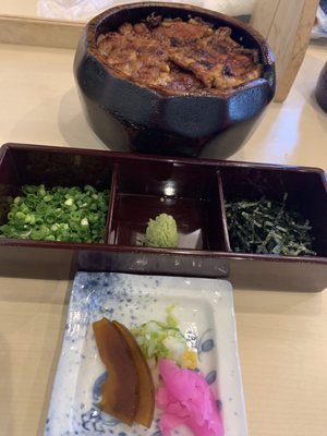 Atsuta Horaiken Jingu by null
