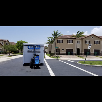 UNITS Moving & Portable Storage - Medley - Self Storage Near Me - Medley, Florida UNITS Moving & Portable Storage - Medley - Self Storage Near Me - Medley, Florida