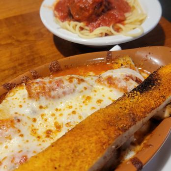 Big Bill's NY Pizza - Pizza Near Me - Centennial, Colorado
