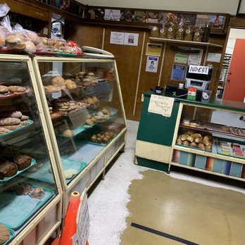 La Central Bakery - Front - Bakeries Near Me - Oxnard, California