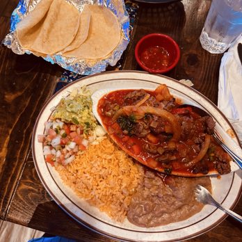 La Casita Restaurant - Steak Rancheros -  Good - Mexican Near Me - Palm Desert, California