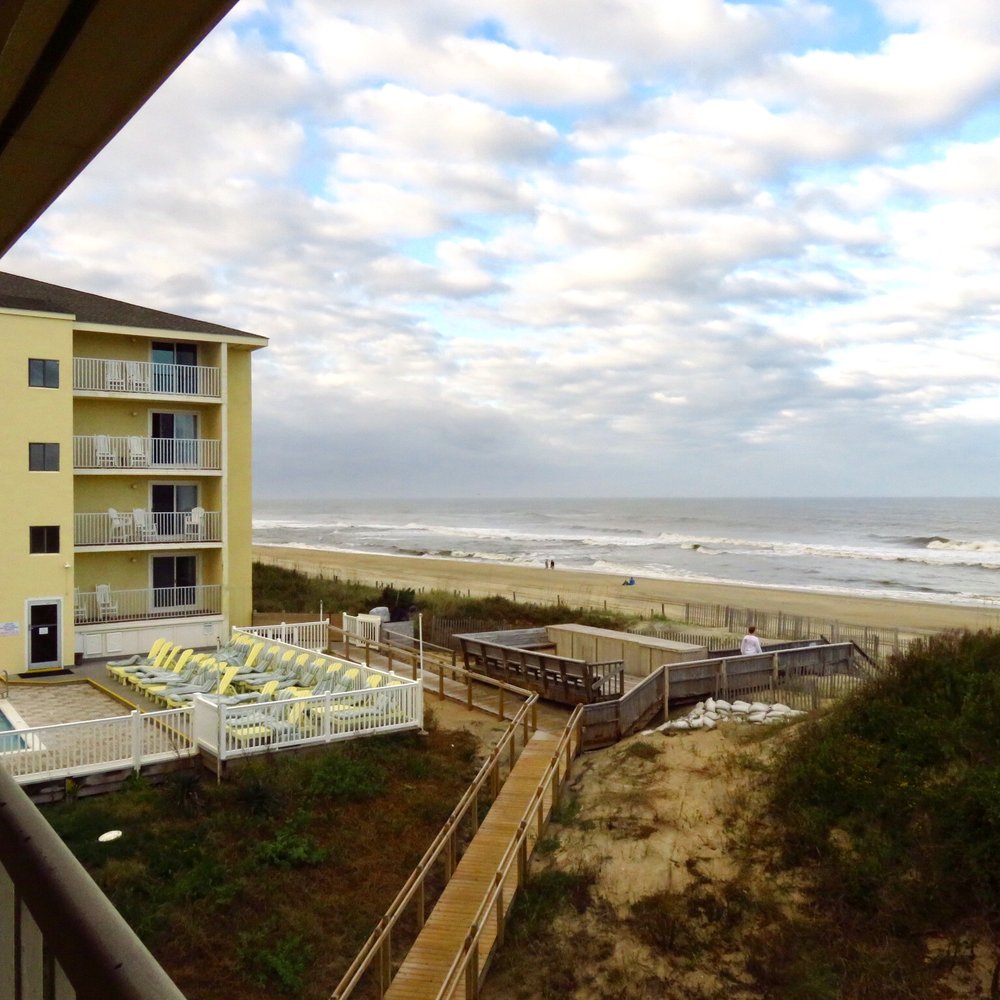 Surf Side Hotel - View from balcony - South Bldg Deluxe Oceanfront King - Hotels Near Me - Nags Head, North Carolina