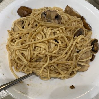 Fung Wong - E-noodle with mushroom - Chinese Near Me - San Francisco, California Fung Wong - E-noodle with mushroom - Chinese Near Me - San Francisco, California