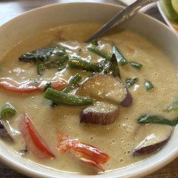 Lucky Thai Cuisine - Green Curry - Thai Near Me - Ventura, California Lucky Thai Cuisine - Green Curry - Thai Near Me - Ventura, California