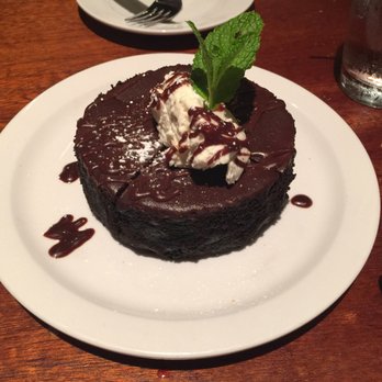 Di Pescara - Valrhona Chocolate Mousse Cake - Italian Near Me - Northbrook, Illinois Di Pescara - Valrhona Chocolate Mousse Cake - Italian Near Me - Northbrook, Illinois