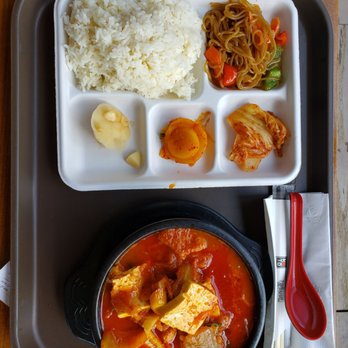 H Mart - Kaka’ako - Kimchee jjigae - Grocery Near Me - Honolulu, Hawaii