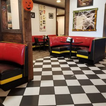 Hot Rod Diner - Diners Near Me - Ceres, California