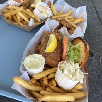 Sun Dog on the Beach - Fish sandwich, fried shrimp platter, chicken tenders meal - Seafood Near Me - Wildwood Crest, New Jersey Sun Dog on the Beach - Fish sandwich, fried shrimp platter, chicken tenders meal - Seafood Near Me - Wildwood Crest, New Jersey