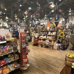 Cracker Barrel Old Country Store