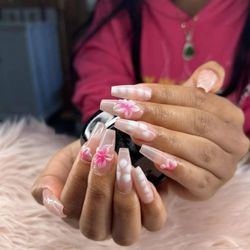 Petite Nails and Spa