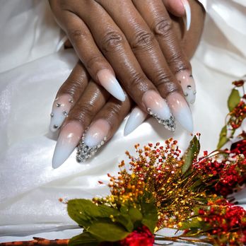 Foxi Nail Spa - Open on Sunday 
Foxinailspa.com - Nail Technicians Near Me - Toledo, Ohio
