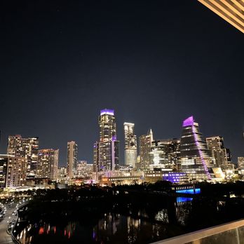 Nido - Backdrop of the best views from n the city, overlooking verdant parkland, Lady Bird Lake, and Downtown Austin - New American Near Me - Austin, Texas Nido - Backdrop of the best views from n the city, overlooking verdant parkland, Lady Bird Lake, and Downtown Austin - New American Near Me - Austin, Texas