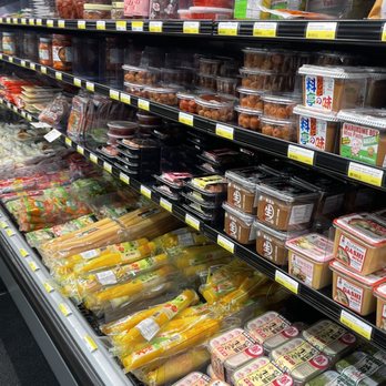 Mitsuwa Marketplace - International Grocery Near Me - Northridge, California