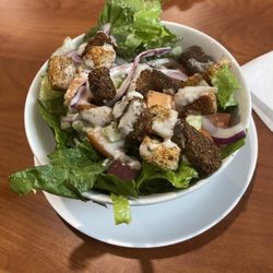 Pat's Pizza - Pat's small size salad